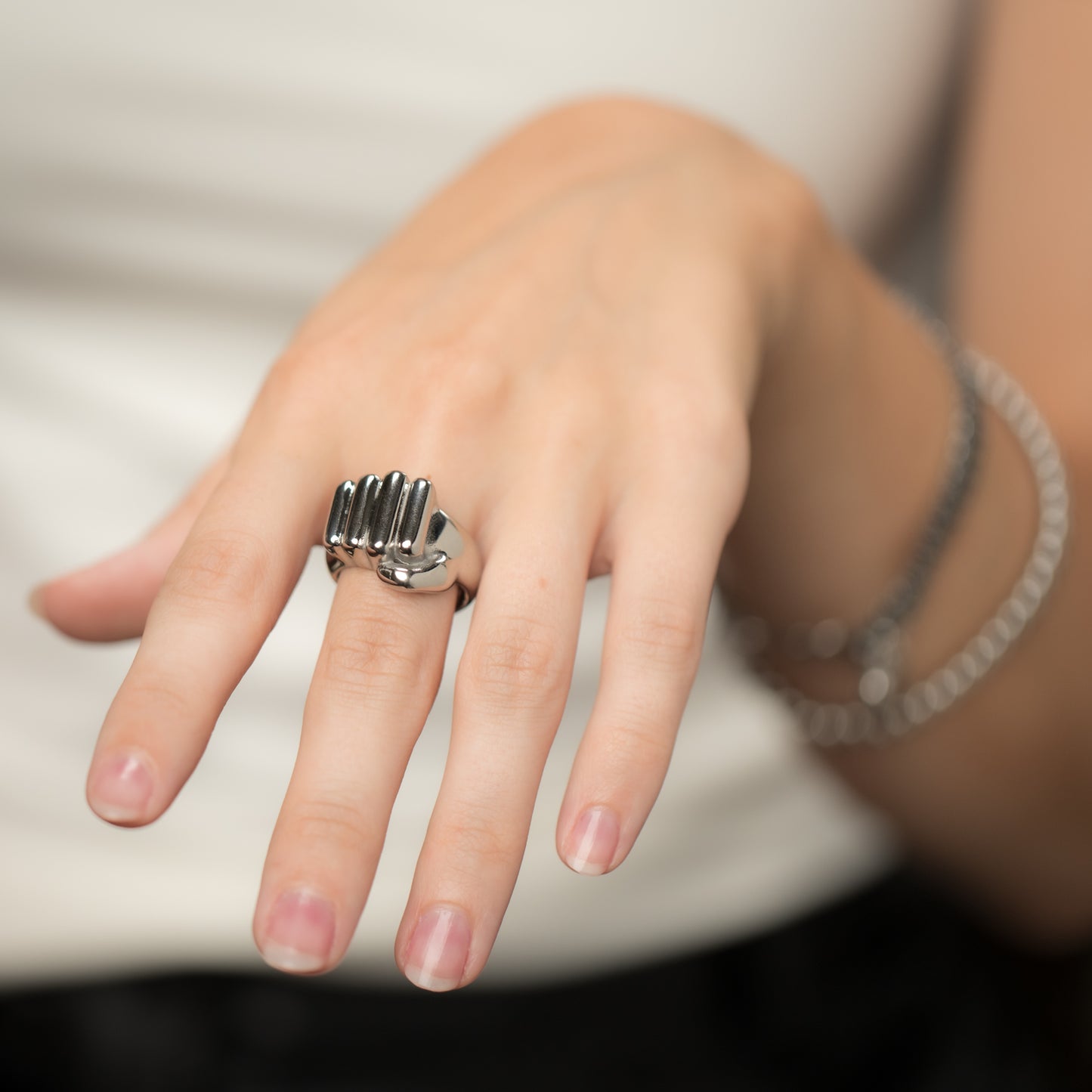 Katrin Z. Fist Bump Ring