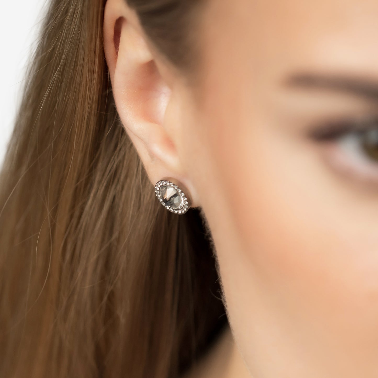 Classic Circle Stud Earrings