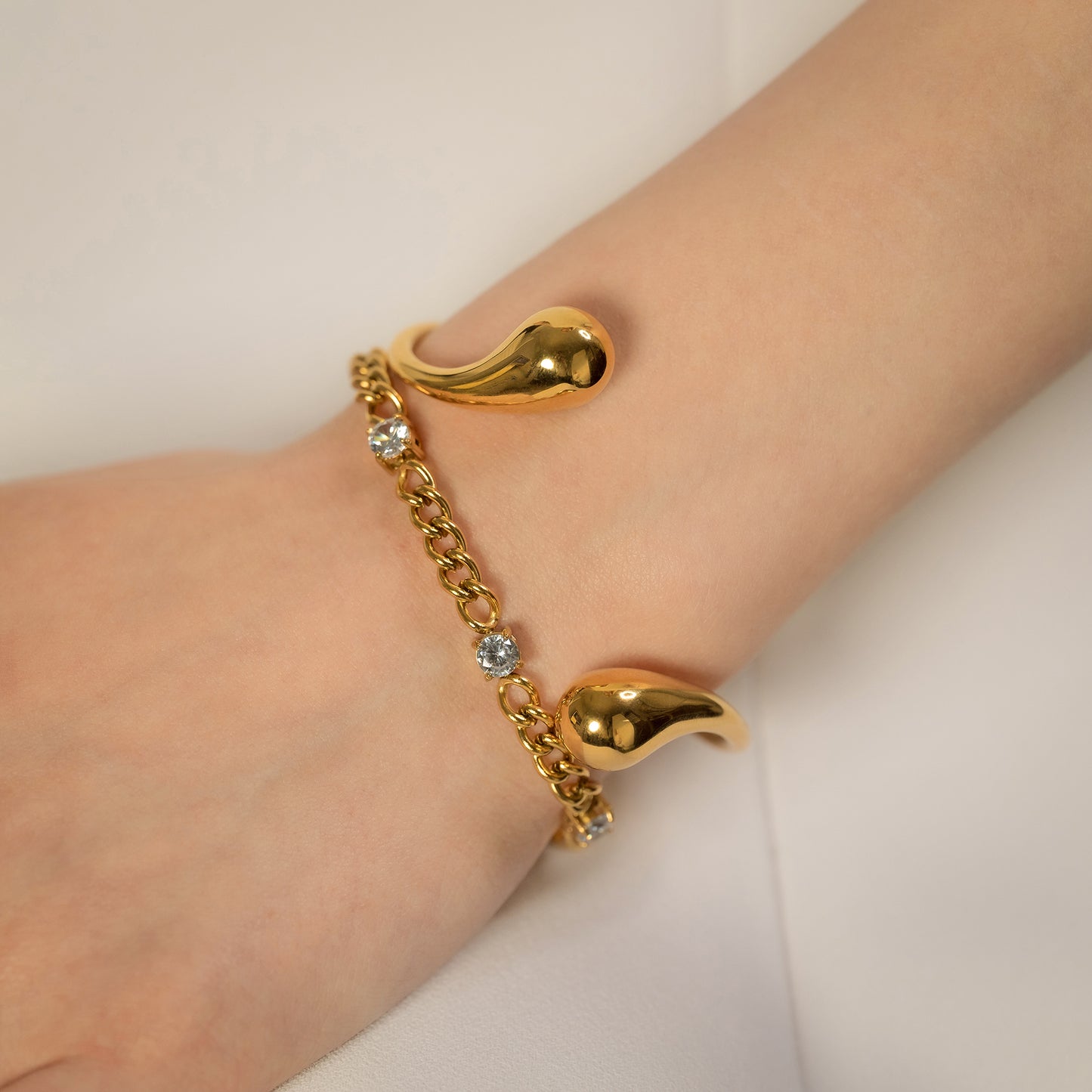 Bring the Bling Armband