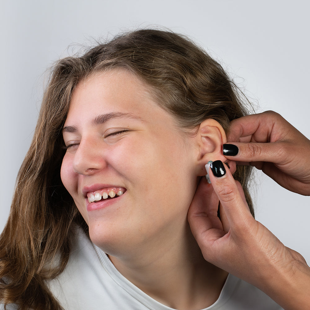 Öronhåltagning - Hål i öronen – Susanna Falken Jewellery