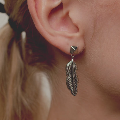 Edge Feather Örhängen