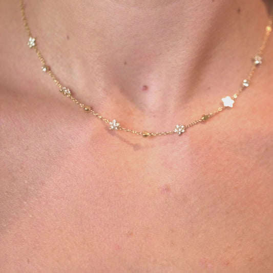 Daisy Flower Necklace